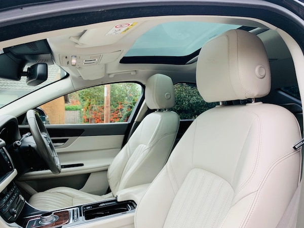 Used Jaguar XF 2015 for sale - 76295557: Photo 46