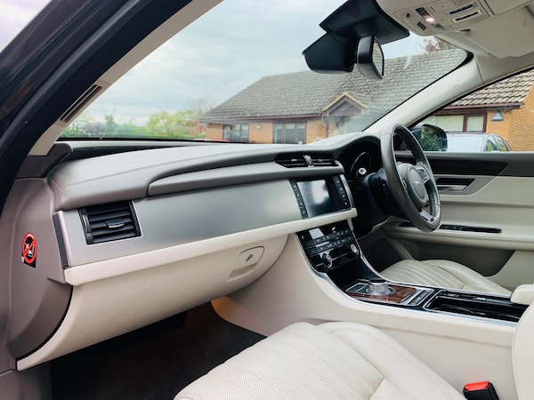 Used Jaguar XF 2015 for sale - 76295557: Photo 47