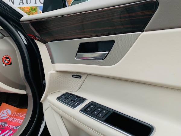 Used Jaguar XF 2015 for sale - 76295557: Photo 9