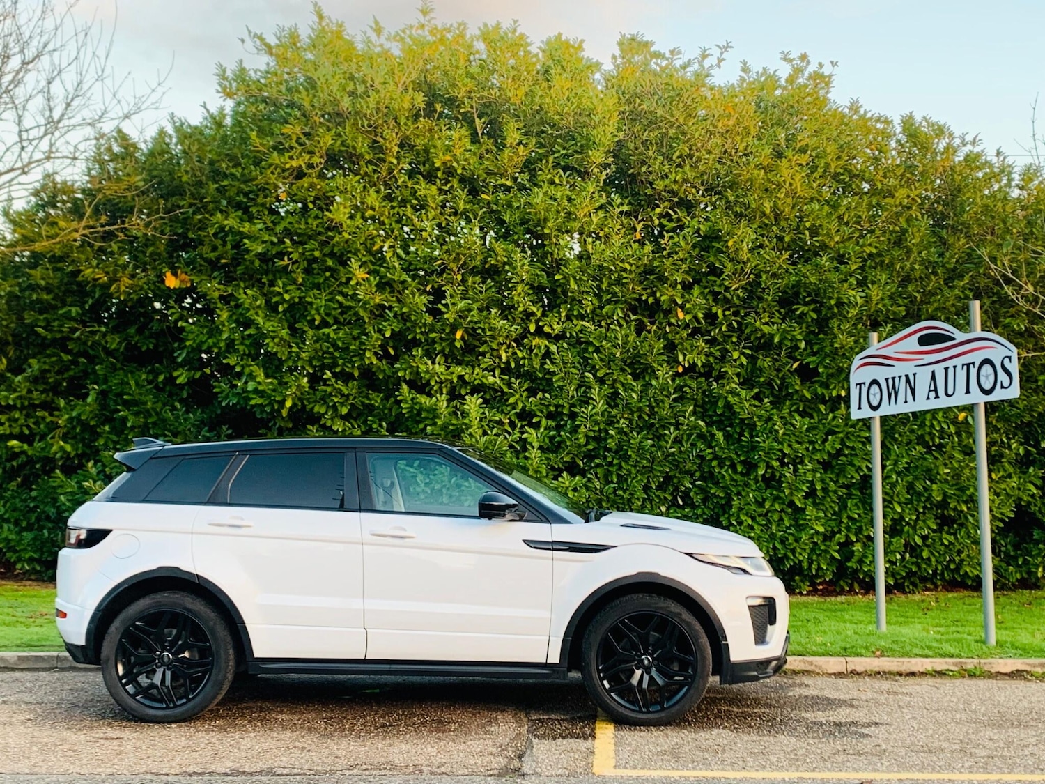 Used Land Rover Range Rover Evoque 2016 for sale - 76744830: Photo 11