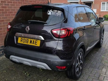 Used Renault Captur 2018 for sale - 76765661: Photo