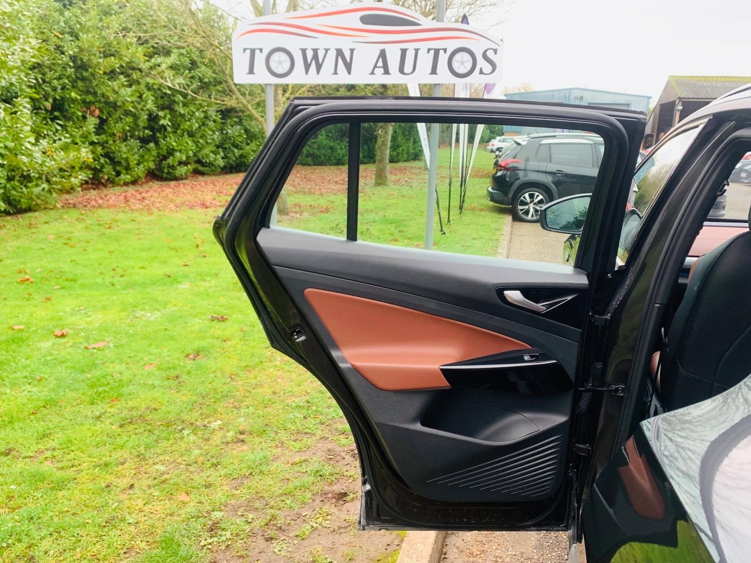 Used Volkswagen ID.4 2021 for sale - 76744820: Photo 56