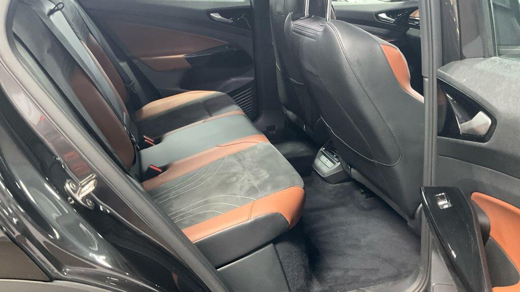 Used Volkswagen ID.4 2021 for sale - 76744820: Photo 8