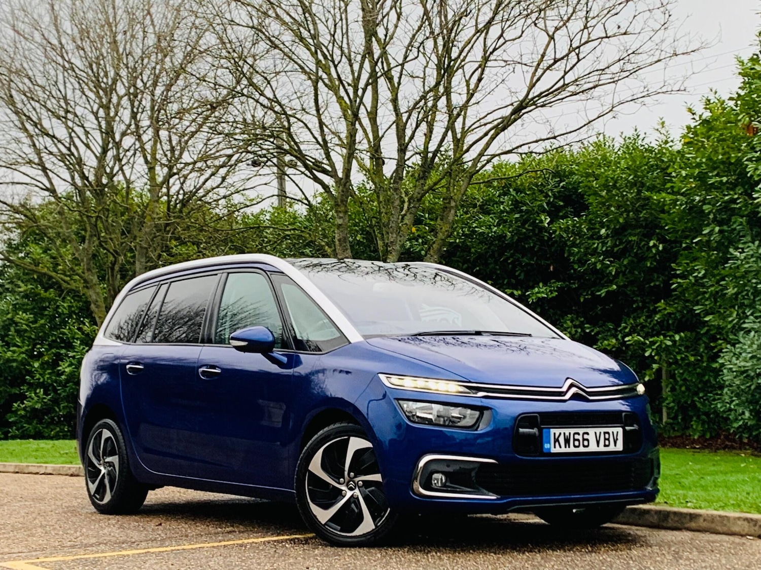 Used Citroen C4 Grand Picasso 2017 for sale - 77029036: Photo 2