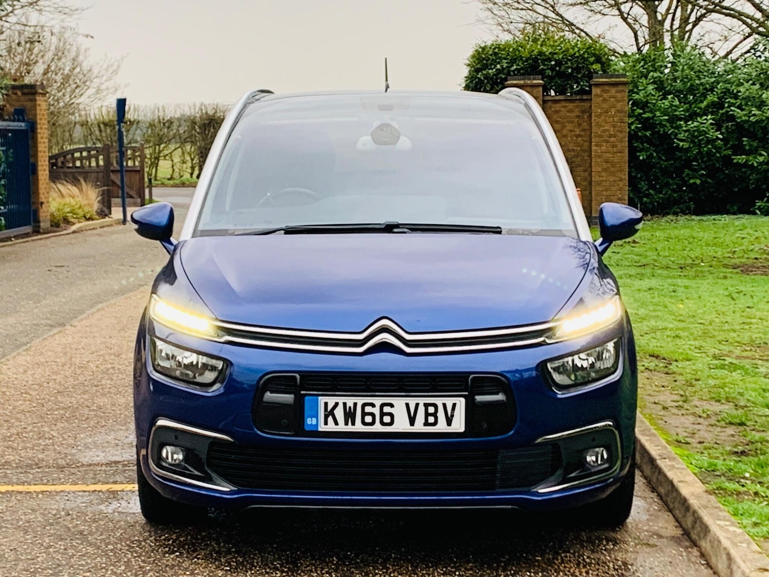 Used Citroen C4 Grand Picasso 2017 for sale - 77029036: Photo 37