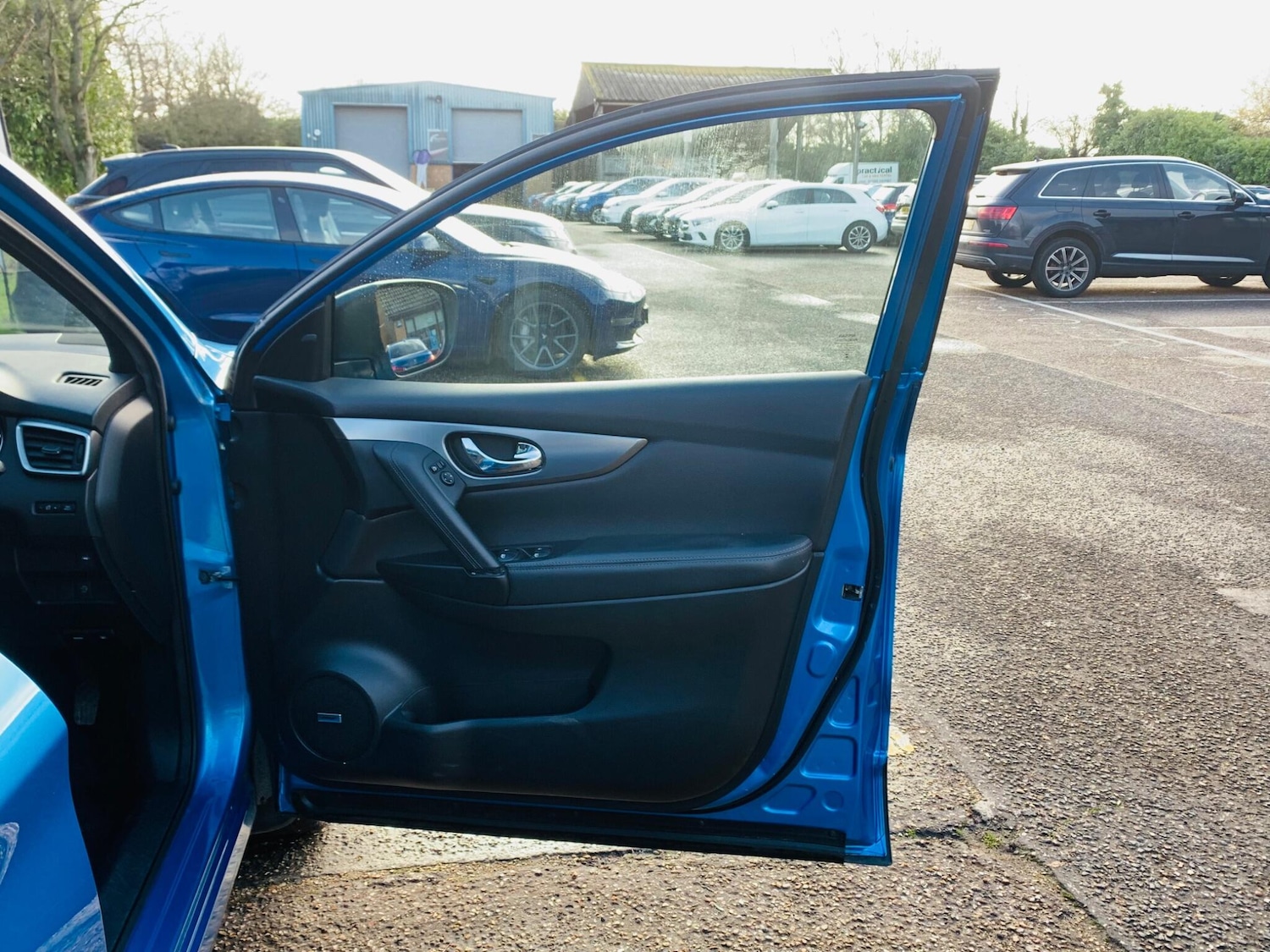 Used Nissan Qashqai 2017 for sale - 76744826: Photo 8