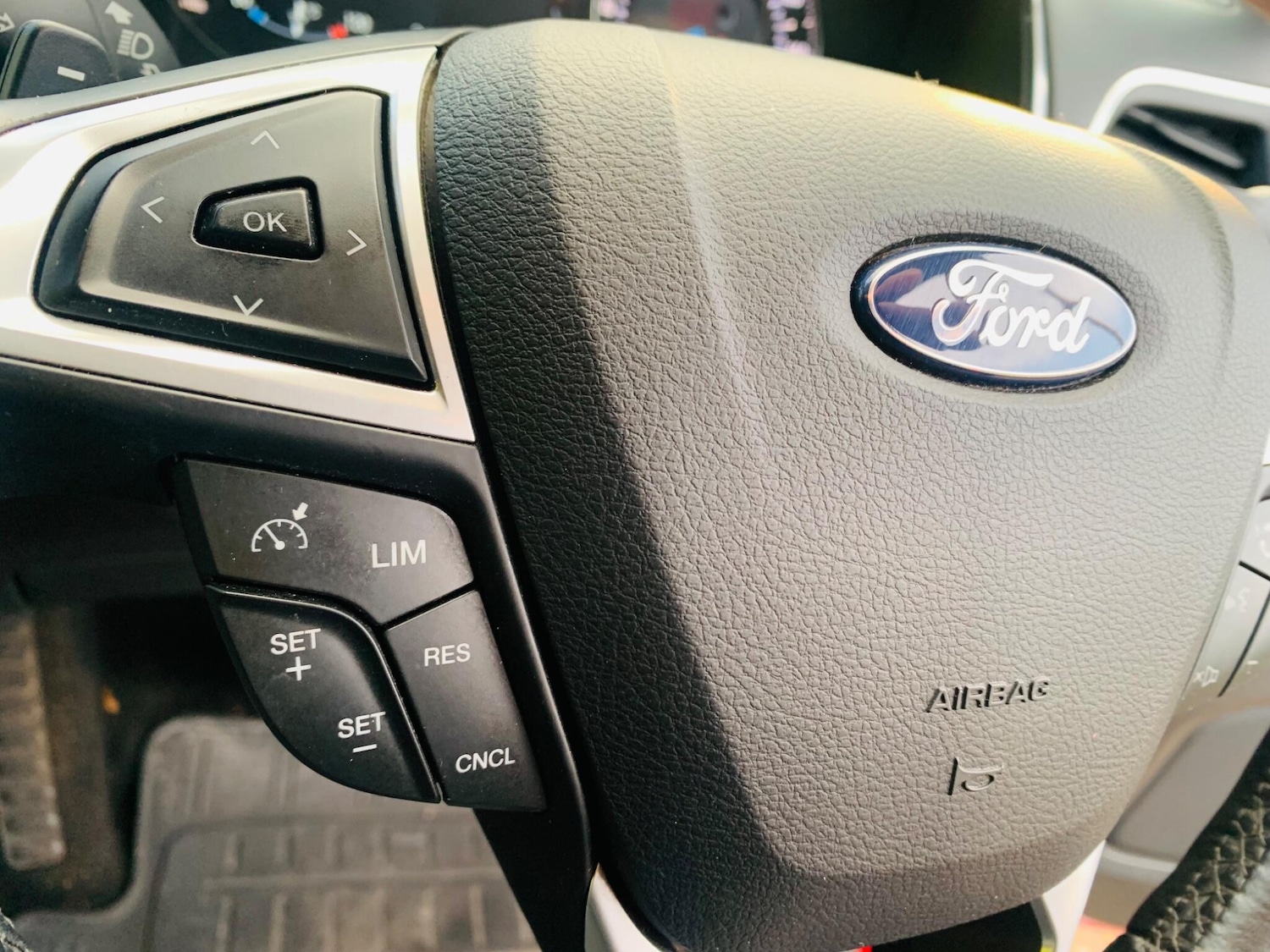 Used Ford S-Max 2015 for sale - 76744835: Photo 21