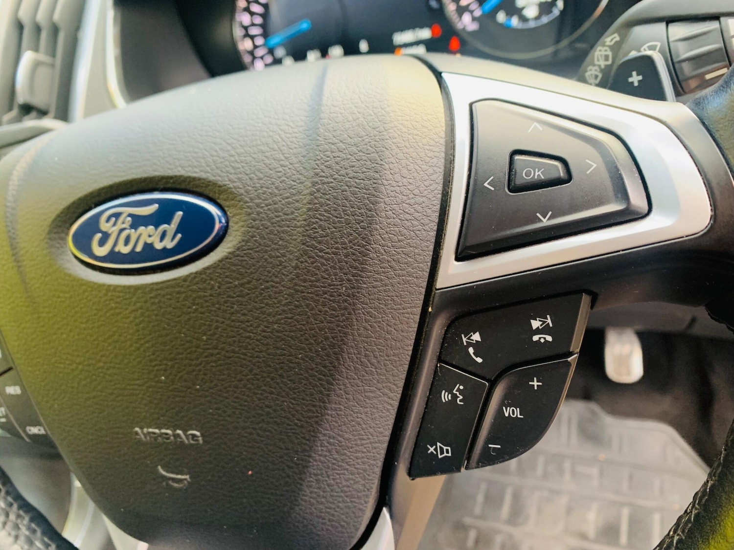 Used Ford S-Max 2015 for sale - 76744835: Photo 23