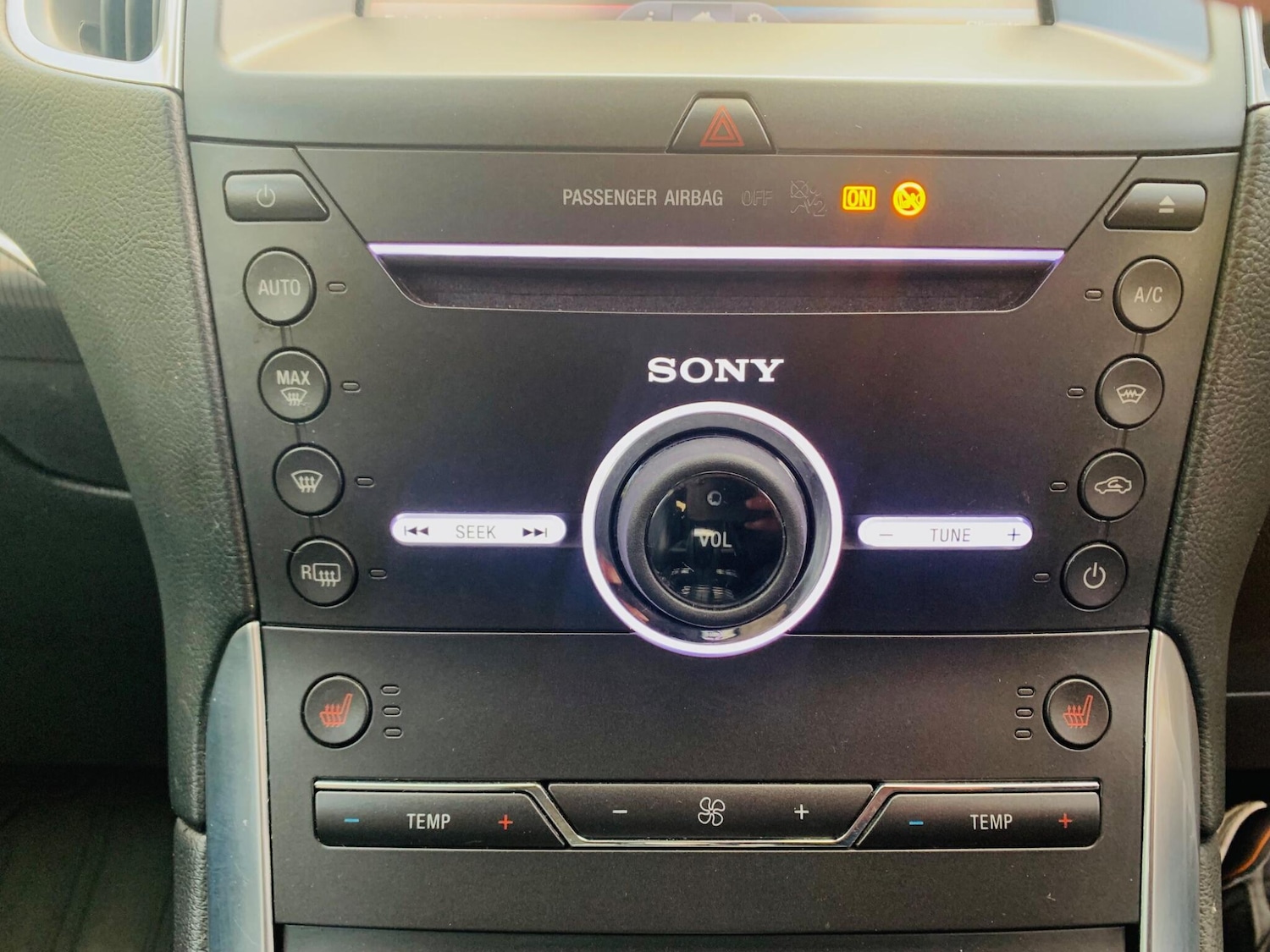 Used Ford S-Max 2015 for sale - 76744835: Photo 25