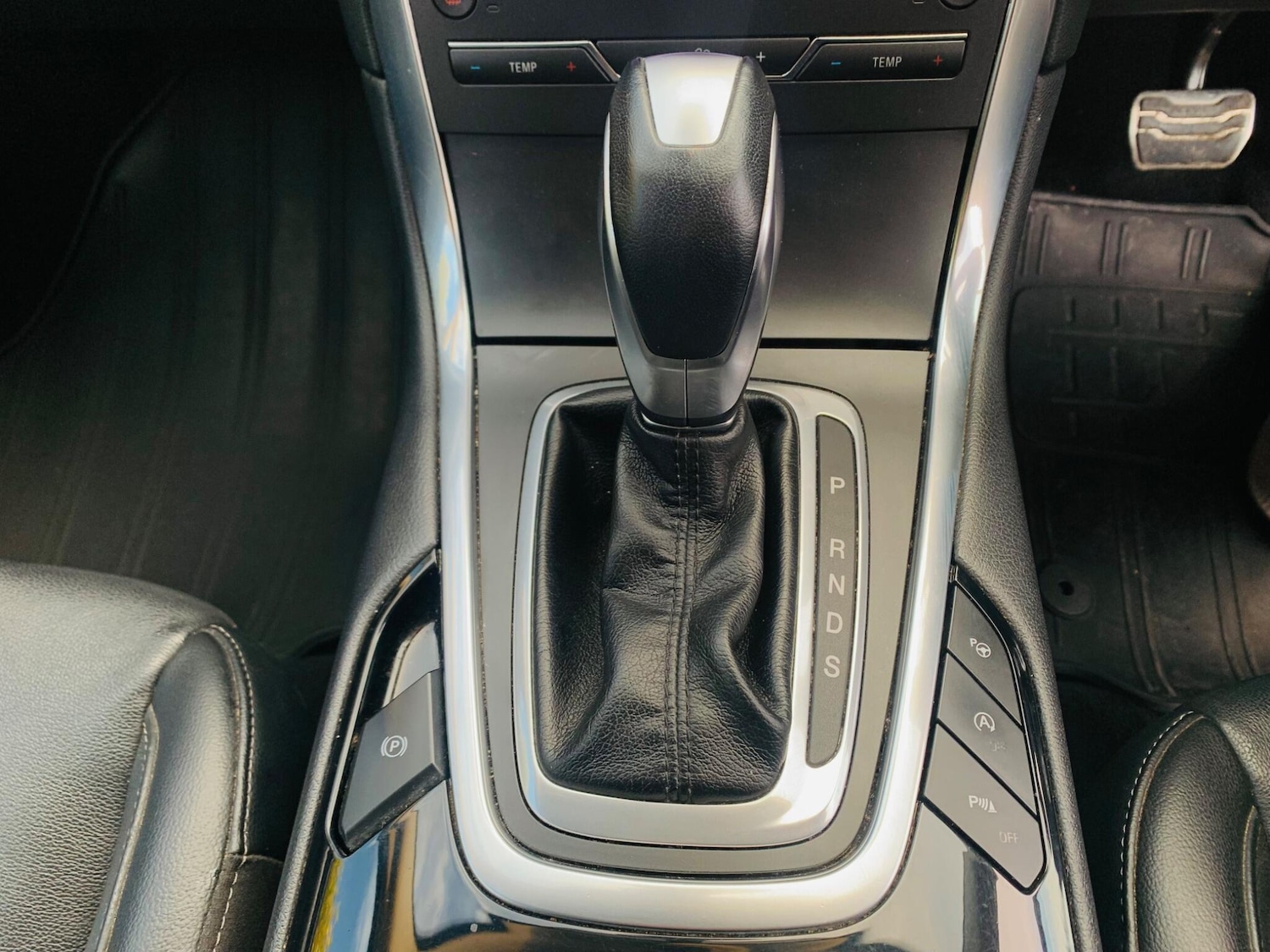 Used Ford S-Max 2015 for sale - 76744835: Photo 26