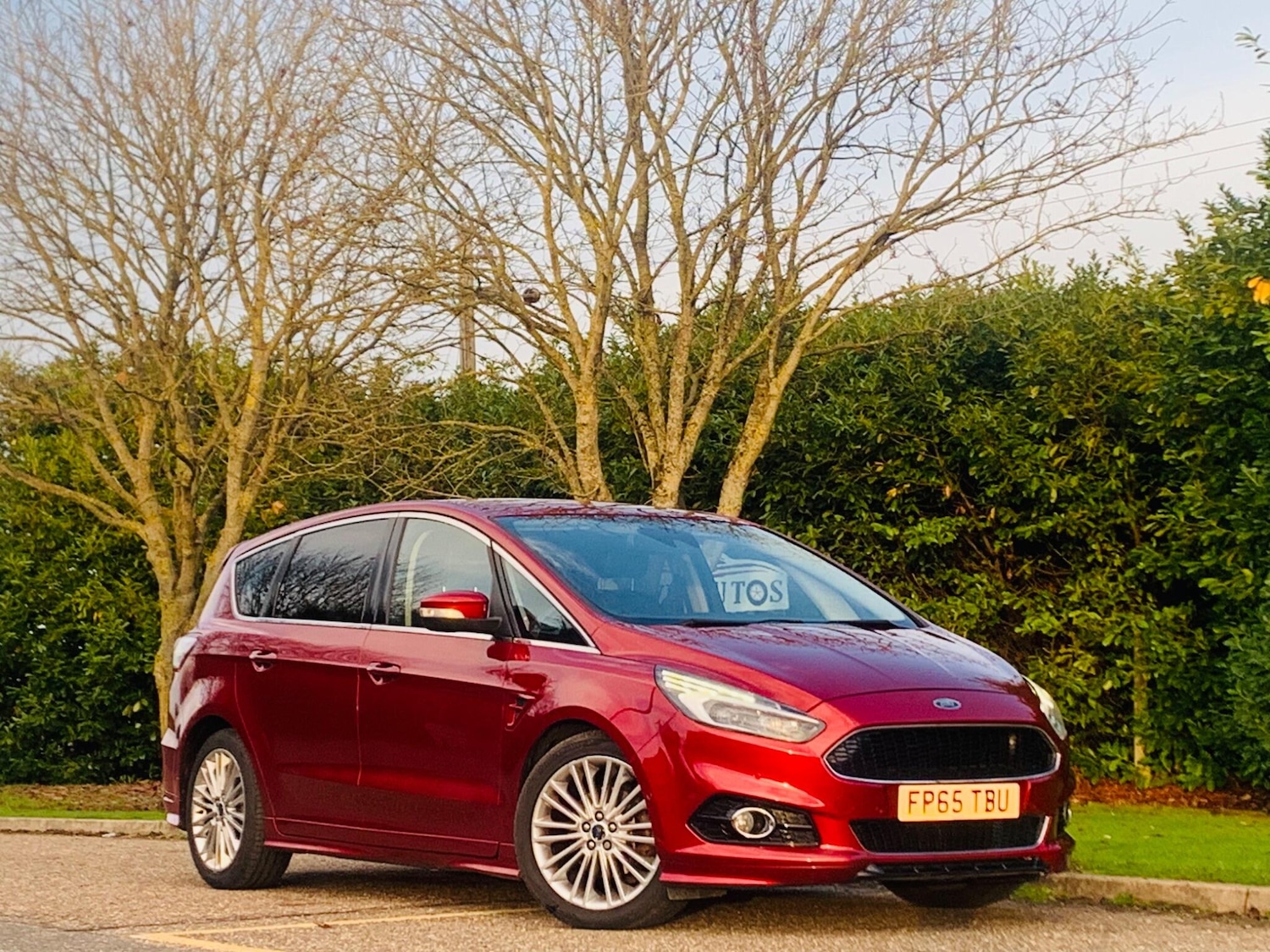 Used Ford S-Max 2015 for sale - 76744835: Photo 4