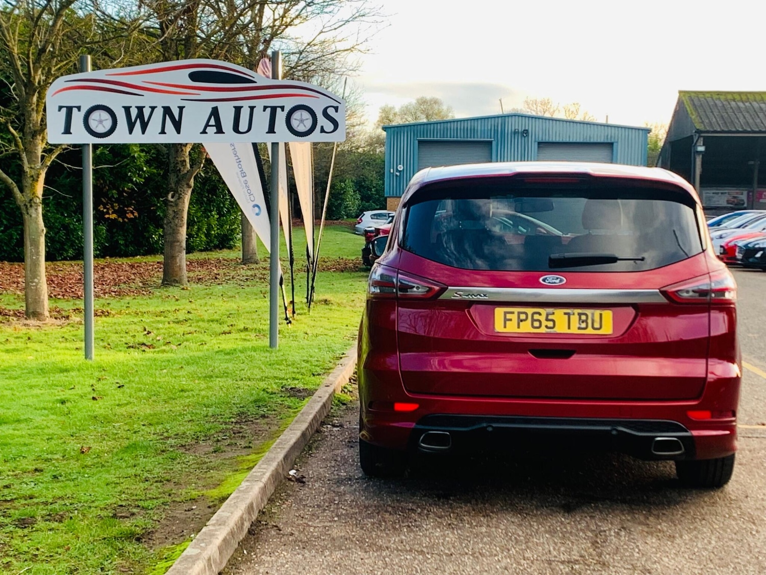 Used Ford S-Max 2015 for sale - 76744835: Photo 6