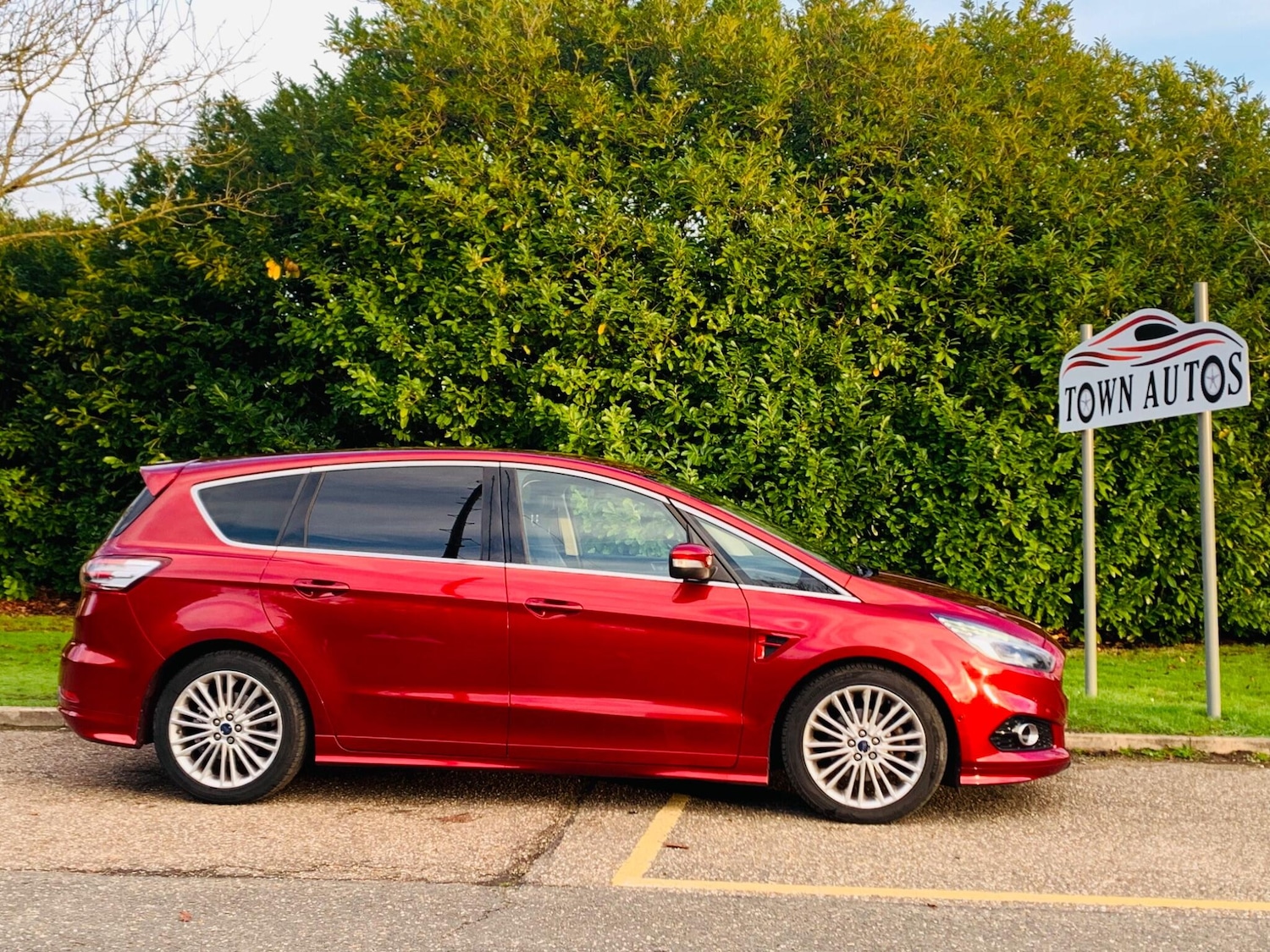 Used Ford S-Max 2015 for sale - 76744835: Photo 8