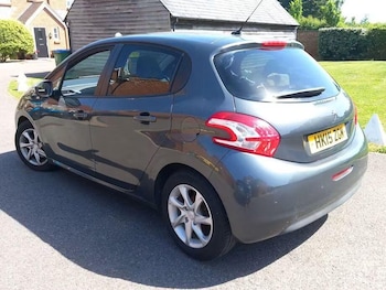 Used Peugeot 208 2015 for sale - 78822659: Photo