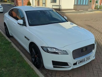 Used Jaguar XF 2016 for sale - 77050103: Photo