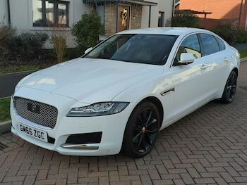 Used Jaguar XF 2016 for sale - 77050103: Photo