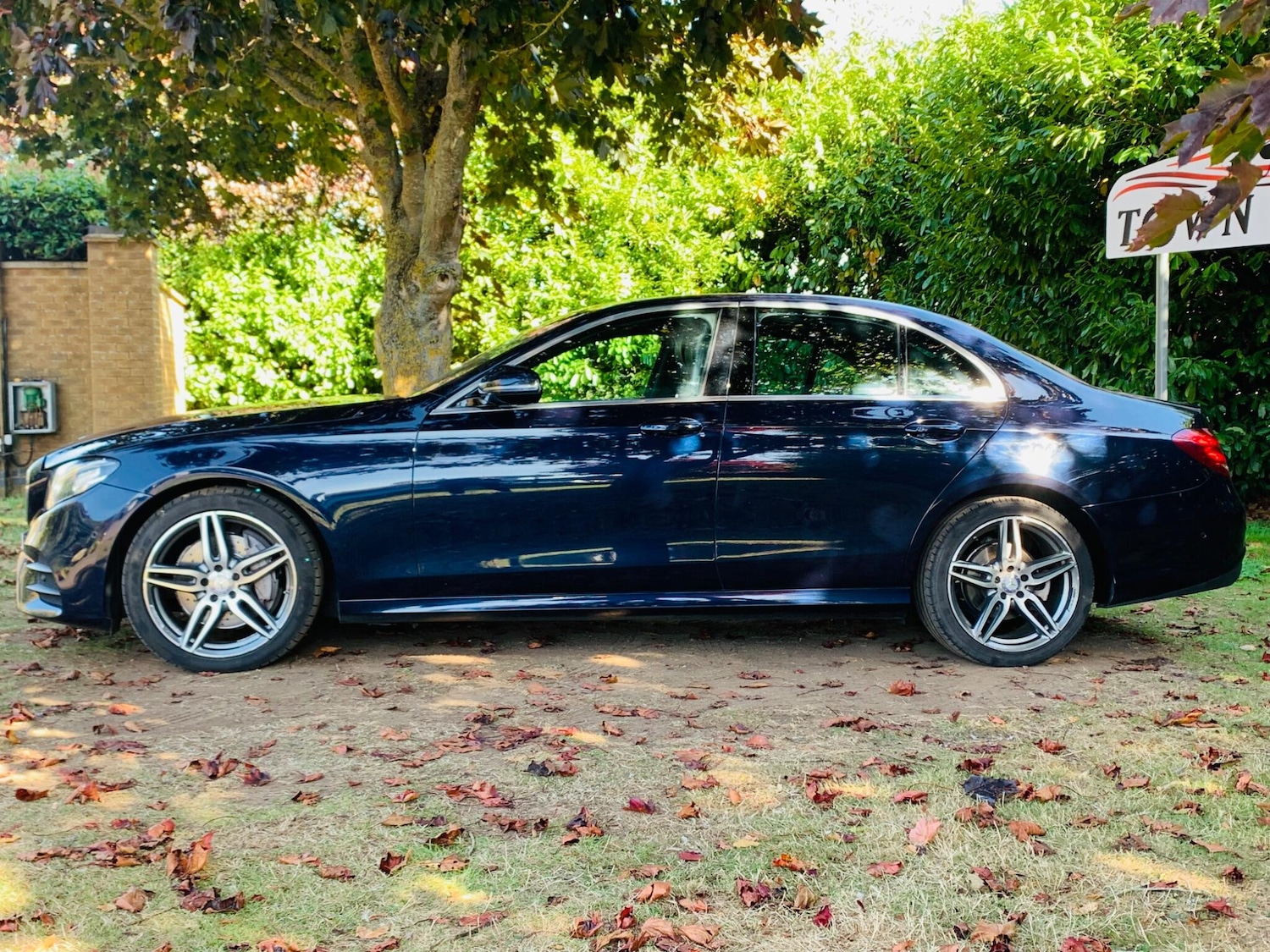 Used Mercedes-Benz E-Class 2016 for sale - 76032624: Photo 47