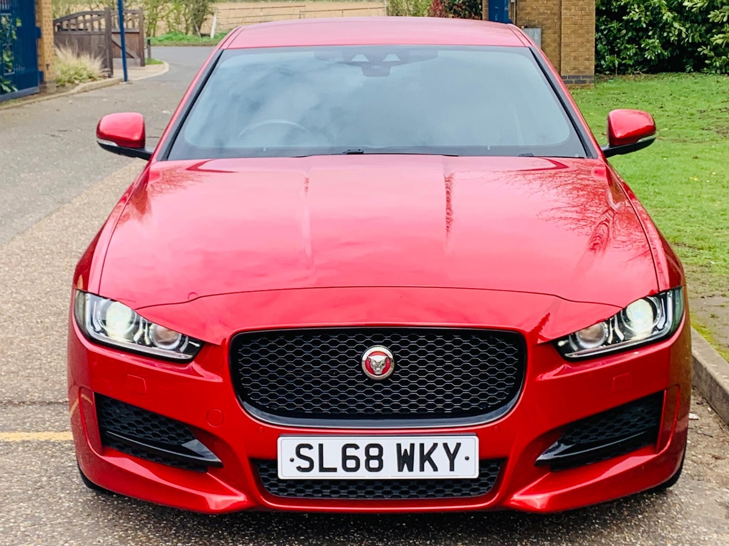 Used Jaguar XE 2018 for sale - 77386470: Photo 11