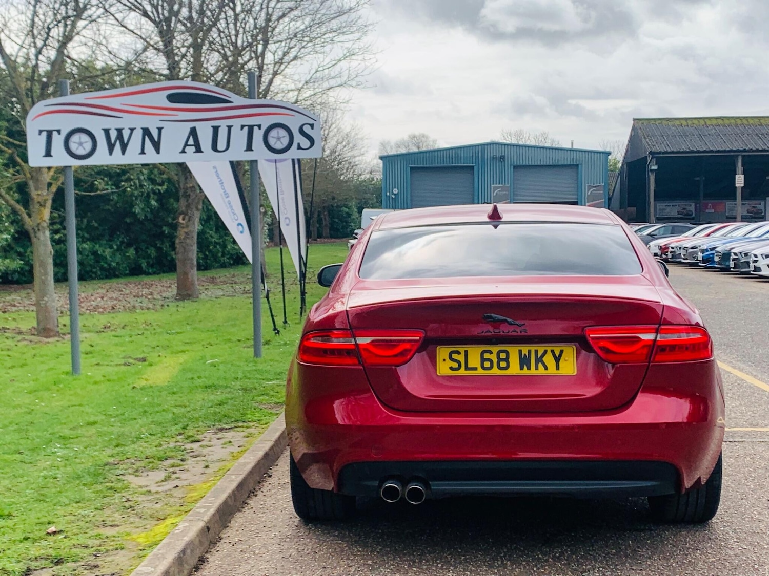 Used Jaguar XE 2018 for sale - 77386470: Photo 12