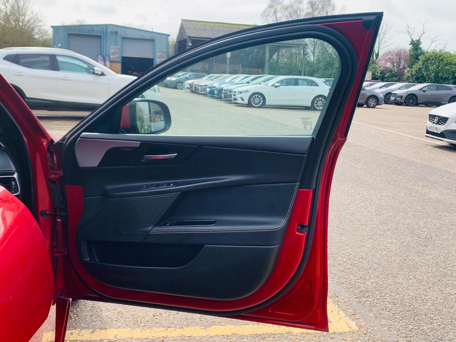 Used Jaguar XE 2018 for sale - 77386470: Photo 27