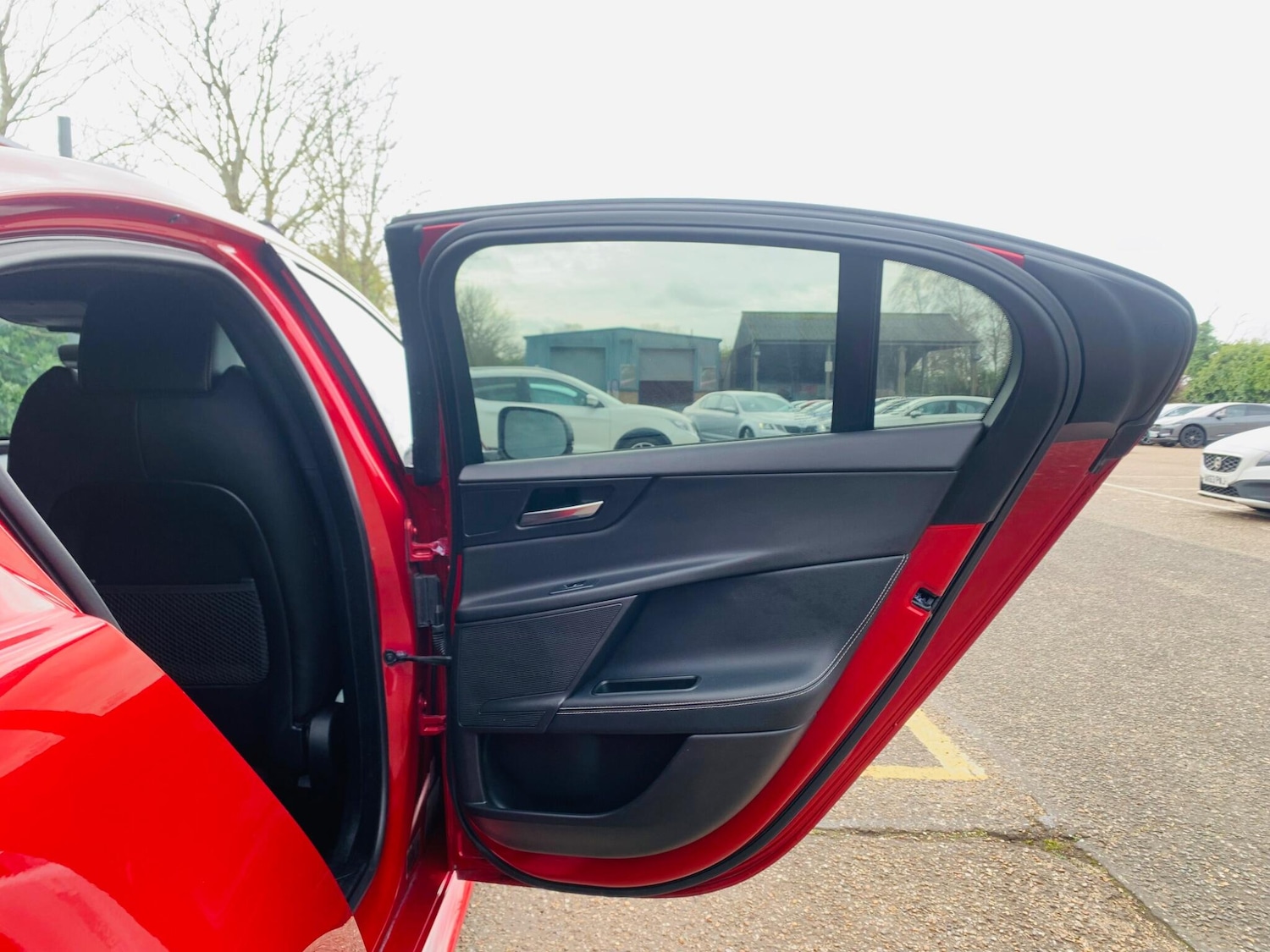 Used Jaguar XE 2018 for sale - 77386470: Photo 30