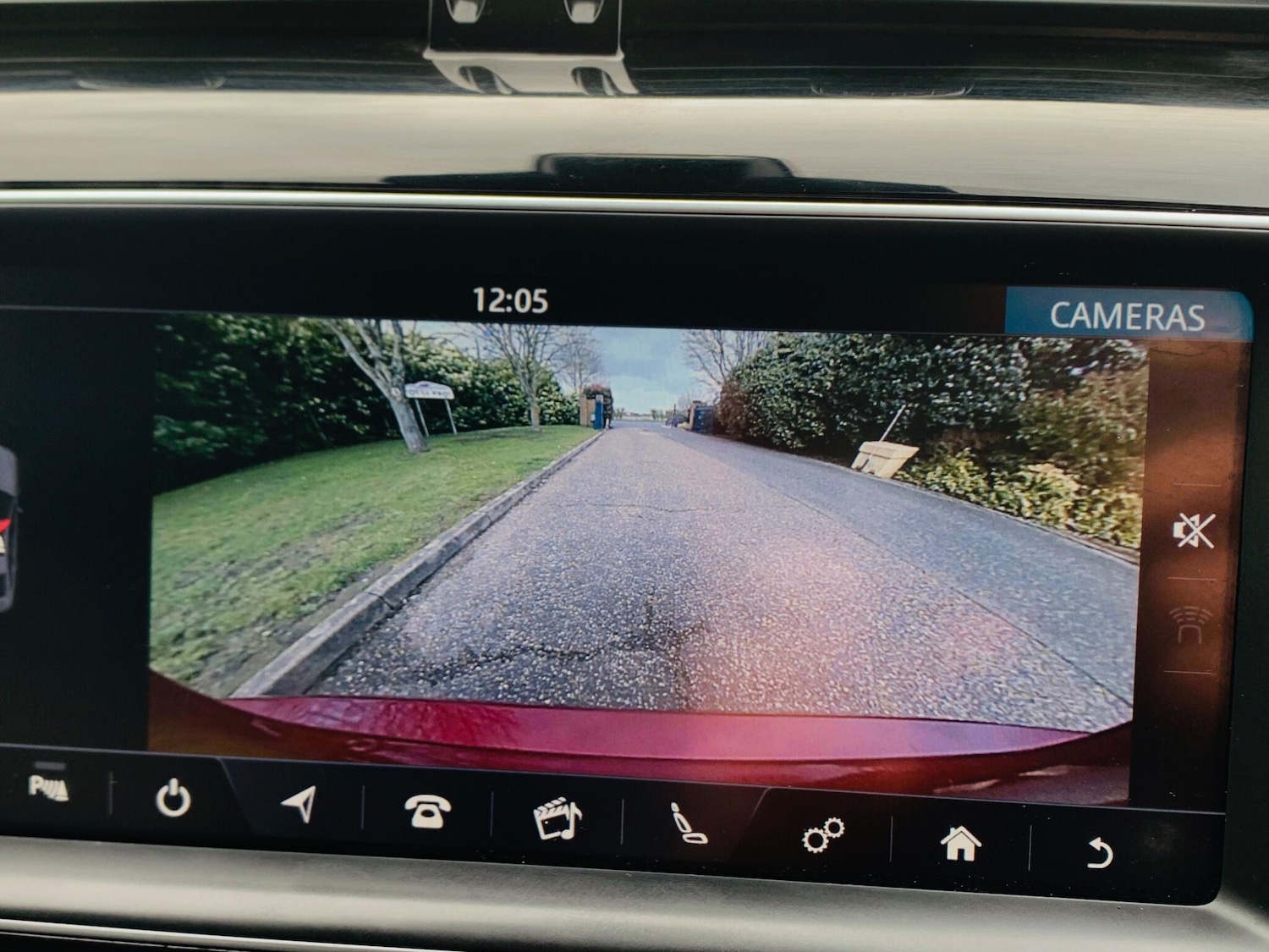 Used Jaguar XE 2018 for sale - 77386470: Photo 35