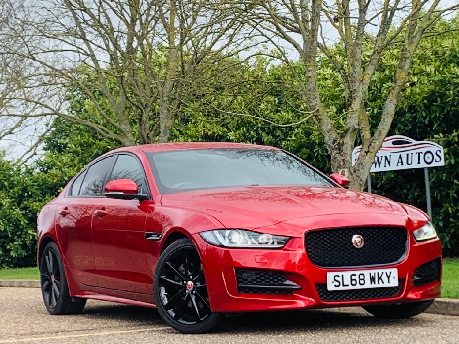 Used Jaguar XE 2018 for sale - 77386470: Photo 7