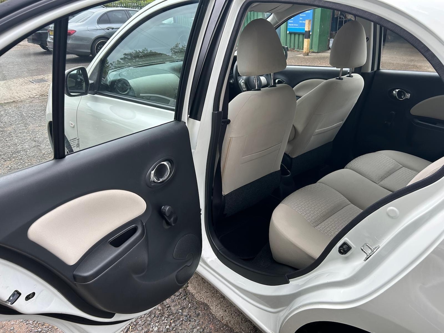 Used Nissan Micra 2012 for sale - 76996927: Photo 14