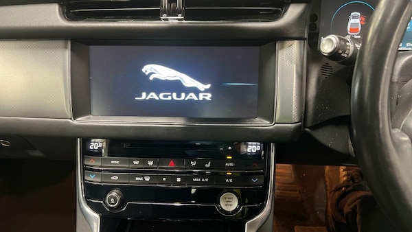 Used Jaguar XF 2017 for sale - 76239694: Photo 11