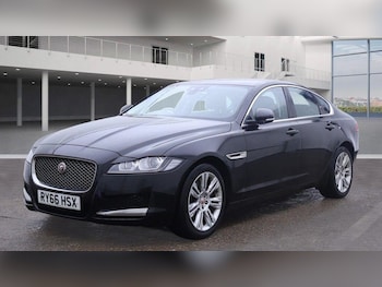 Used Jaguar XF 2017 for sale - 76239694: Photo 2