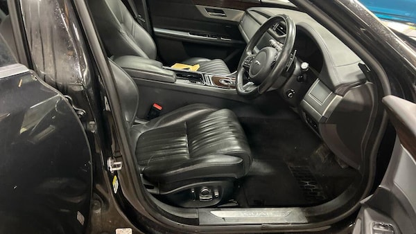 Used Jaguar XF 2017 for sale - 76239694: Photo 9