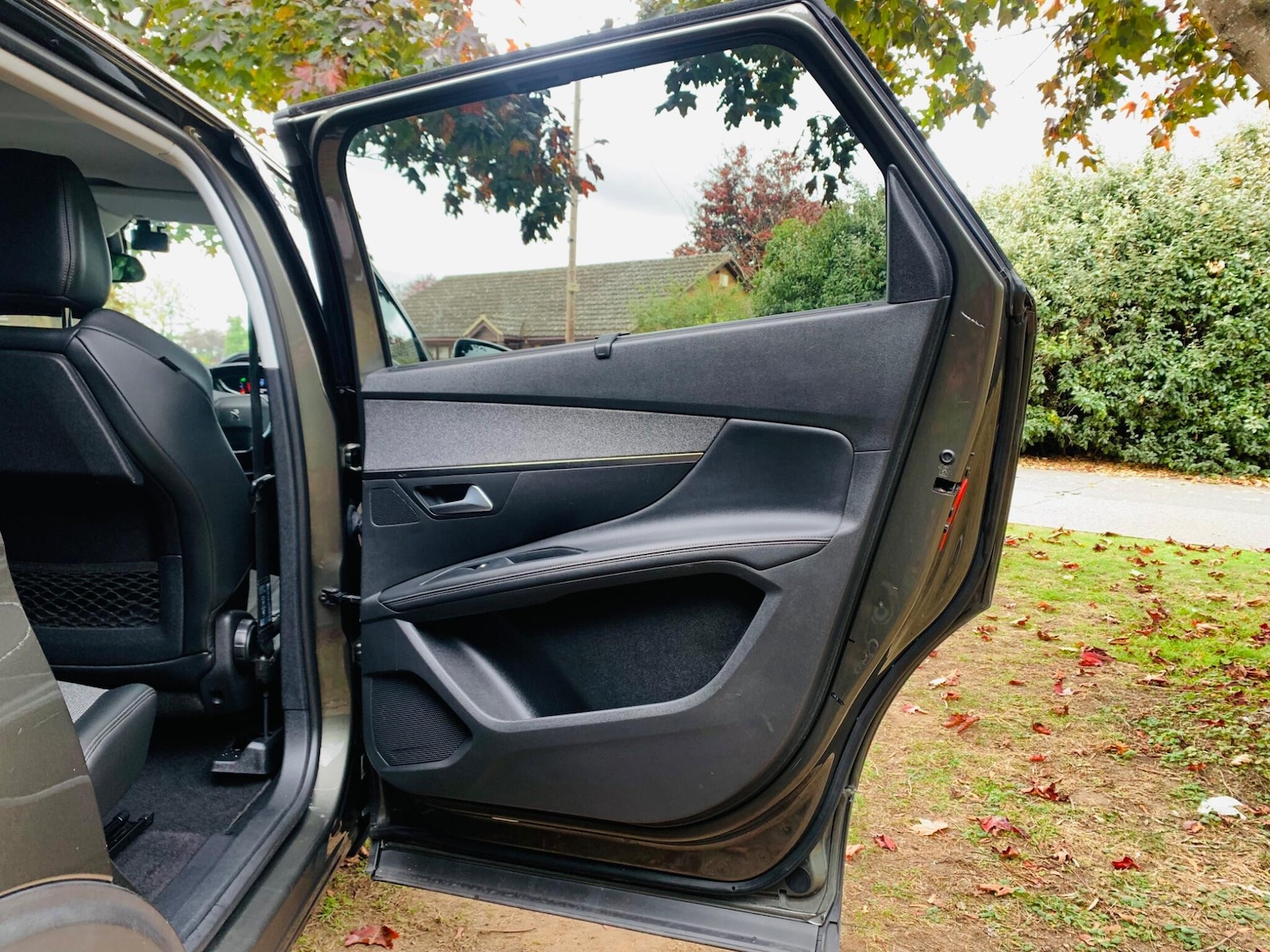 Used Peugeot 5008 2019 for sale - 76137774: Photo 31