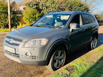 Used Chevrolet Captiva 2011 for sale - 76744825: Photo