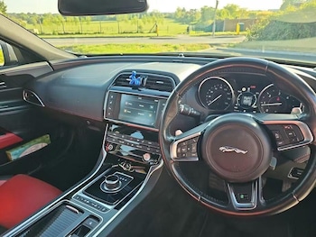 Used Jaguar XE 2017 for sale - 78695589: Photo