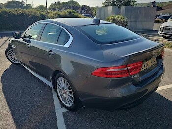 Used Jaguar XE 2017 for sale - 78695589: Photo