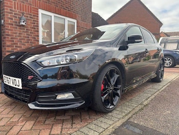 Used Ford Focus 2018 for sale - 76294620: Photo 2