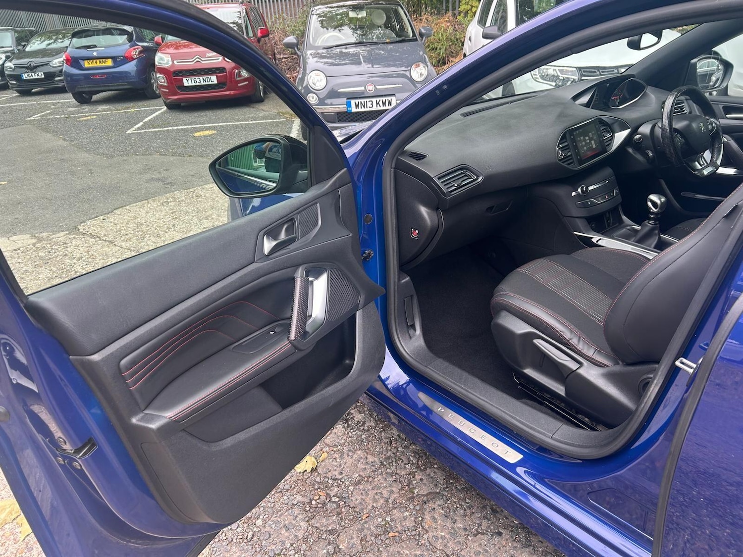 Used Peugeot 308 2016 for sale - 76994153: Photo 11