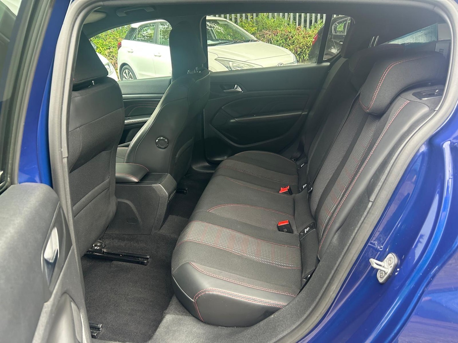 Used Peugeot 308 2016 for sale - 76994153: Photo 14