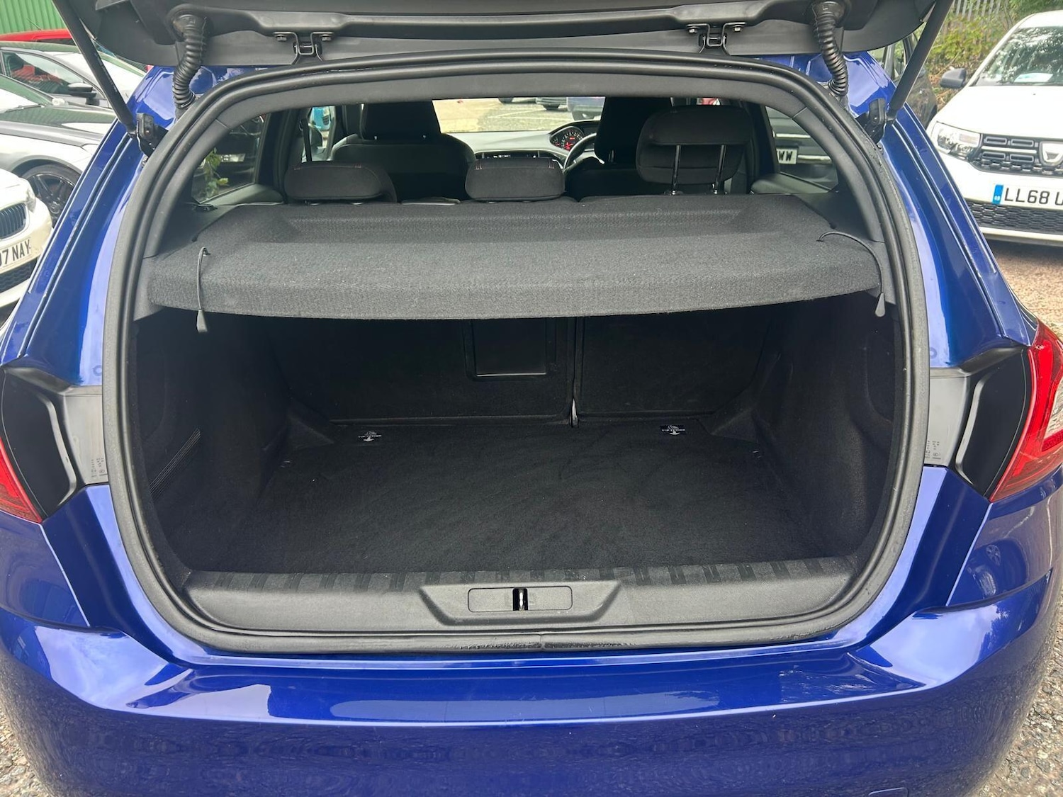 Used Peugeot 308 2016 for sale - 76994153: Photo 15