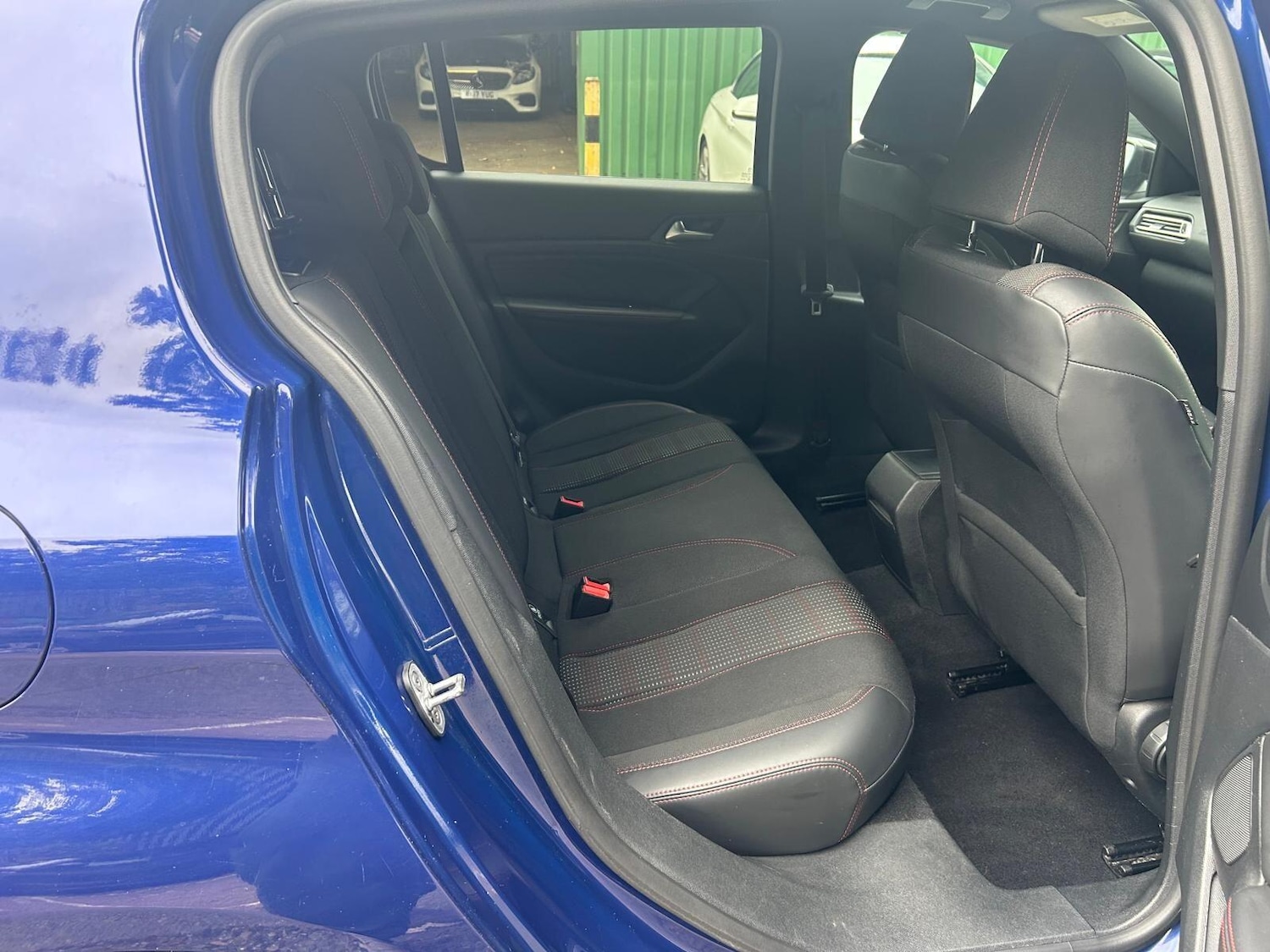 Used Peugeot 308 2016 for sale - 76994153: Photo 18