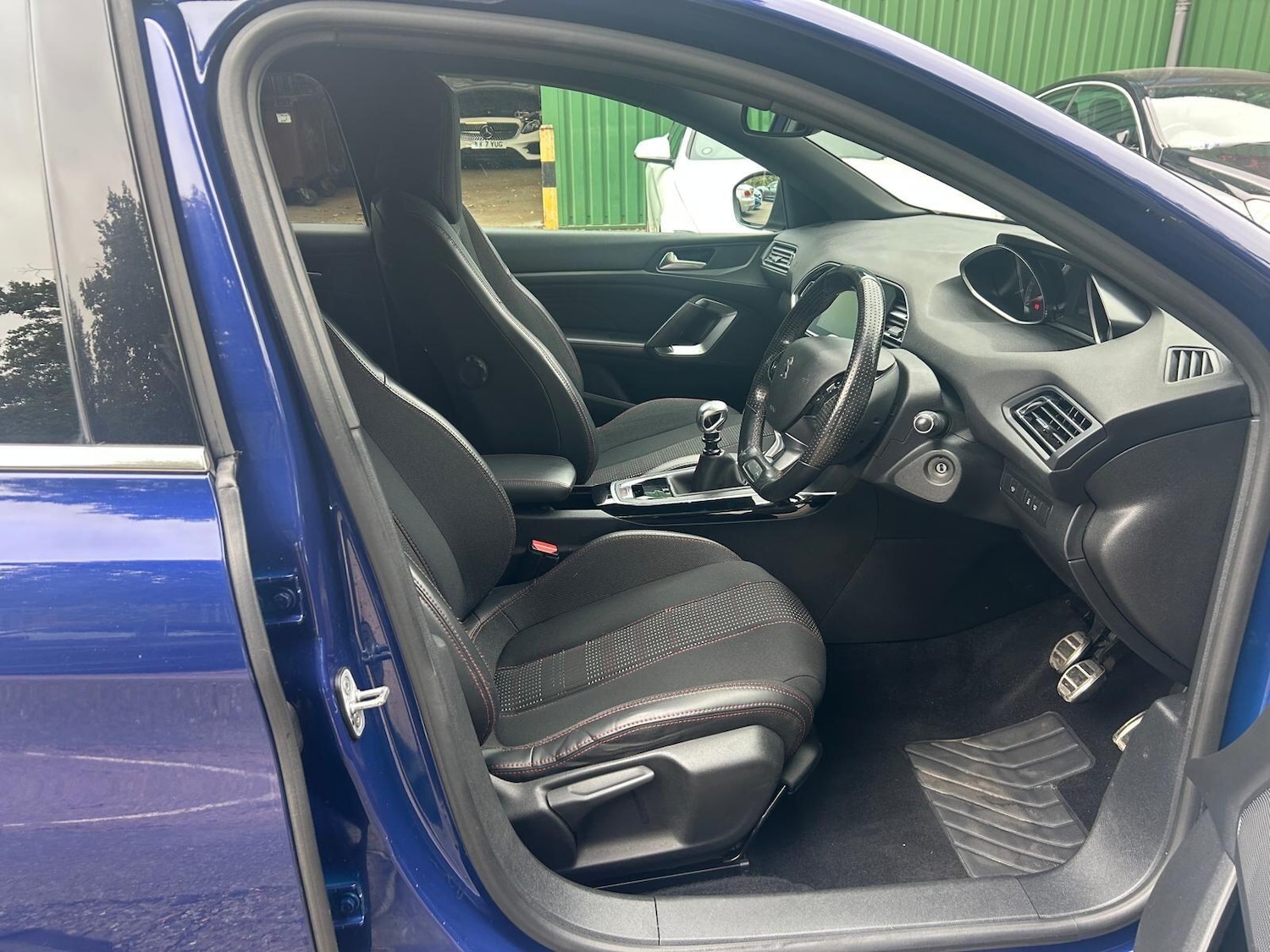 Used Peugeot 308 2016 for sale - 76994153: Photo 21