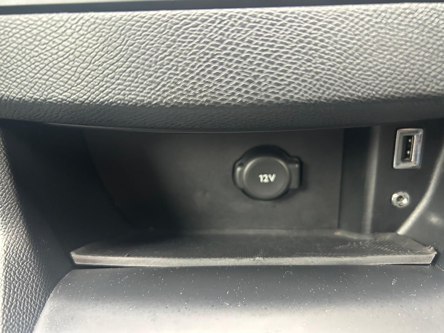 Used Peugeot 308 2016 for sale - 76994153: Photo 30