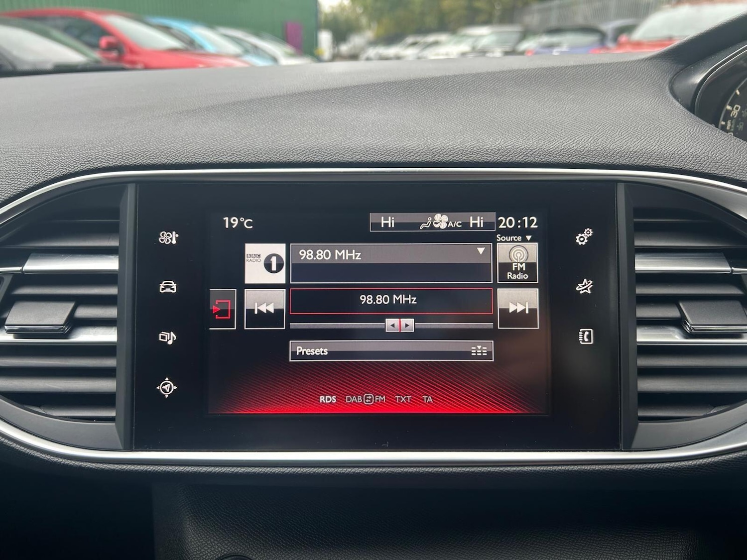 Used Peugeot 308 2016 for sale - 76994153: Photo 35