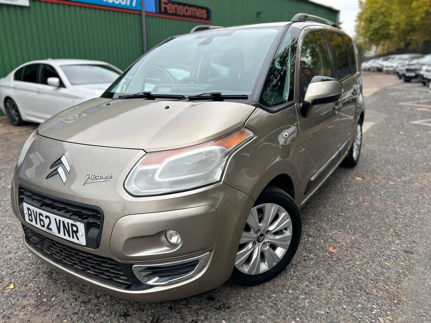 Used Citroen C3 Picasso 2012 for sale - 76994794: Photo 3