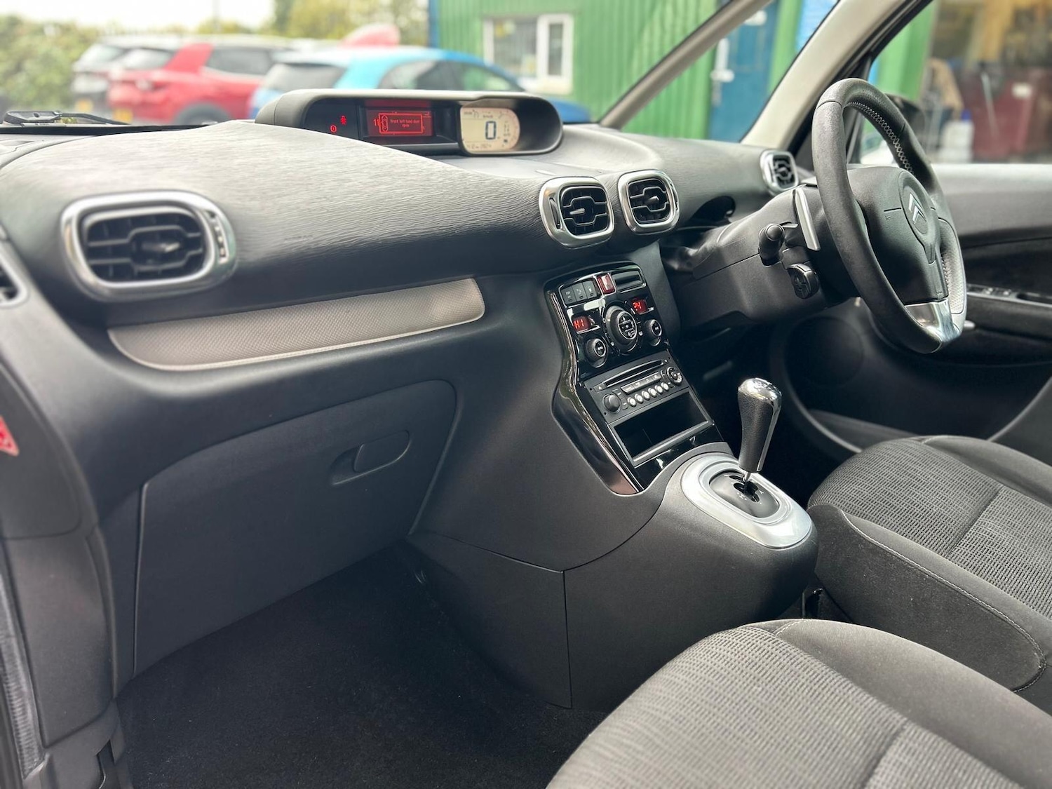 Used Citroen C3 Picasso 2012 for sale - 76994794: Photo 9