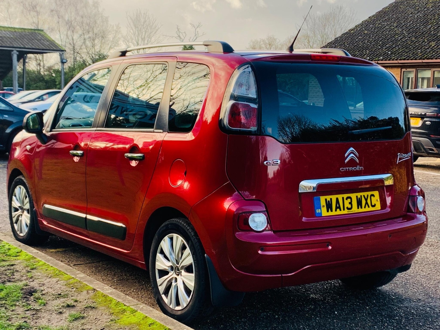 Used Citroen C3 Picasso 2013 for sale - 76850301: Photo 17