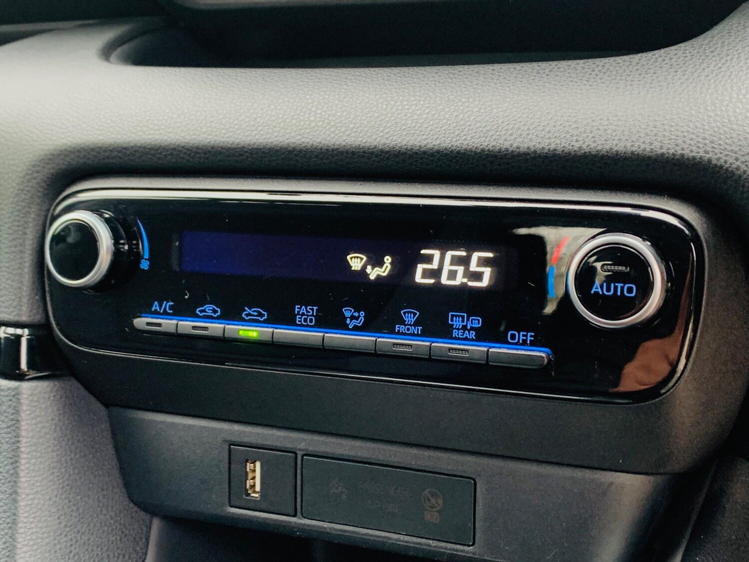 Used Toyota Yaris 2021 for sale - 77598750: Photo 27