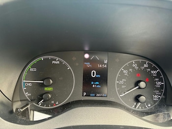 Used Toyota Yaris 2021 for sale - 77598750: Photo