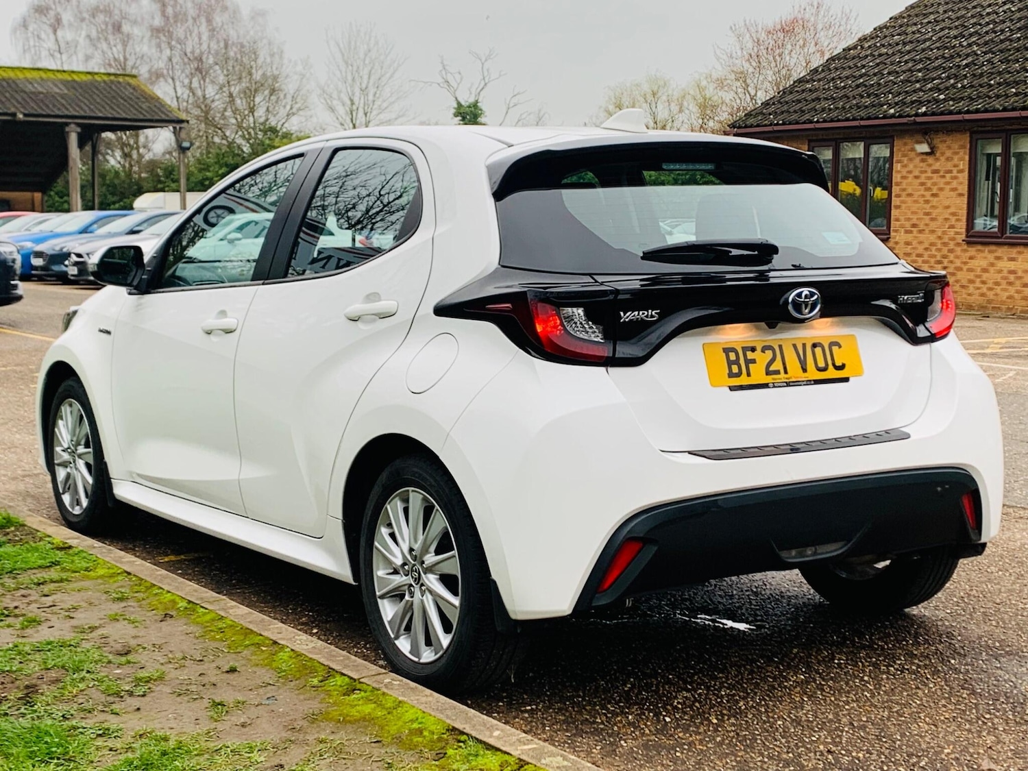 Used Toyota Yaris 2021 for sale - 77598750: Photo 3