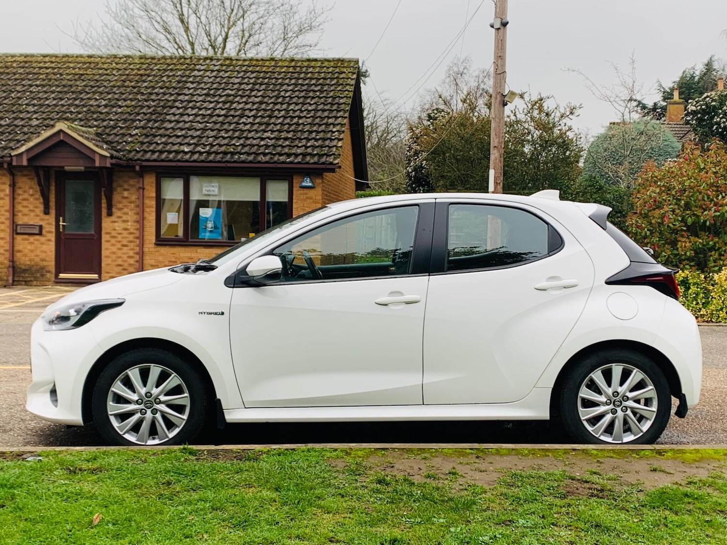 Used Toyota Yaris 2021 for sale - 77598750: Photo 4